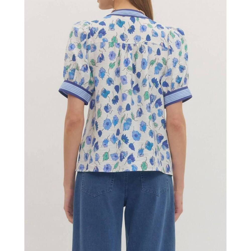 NEW ENTRO floral v neck blouse in blue - Picture 3 of 5